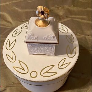 Lenox Birthday BoxJuly birthstone. Never used.